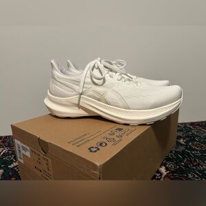 [BRAND NEW] ASICS GT2000 12 White/White (9W)
